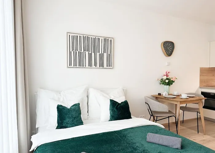 Apartment Real Living By Refa Karlin 406 *